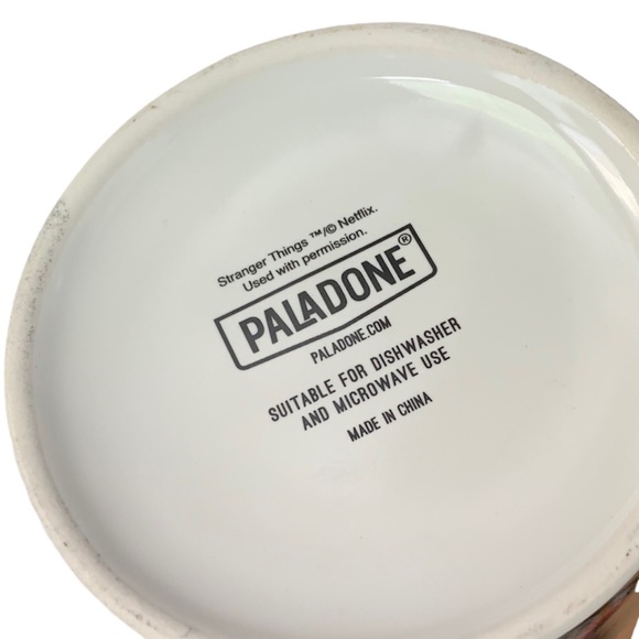 Stranger Things Mug - Picture 5 of 12